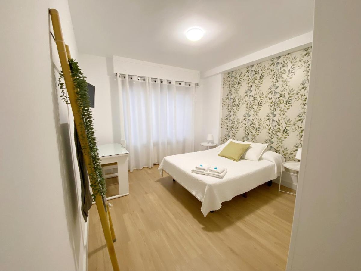 Hostal Sol Zamora Luaran gambar