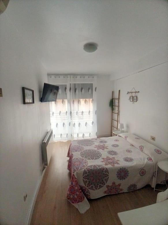 Hostal Sol Zamora Luaran gambar