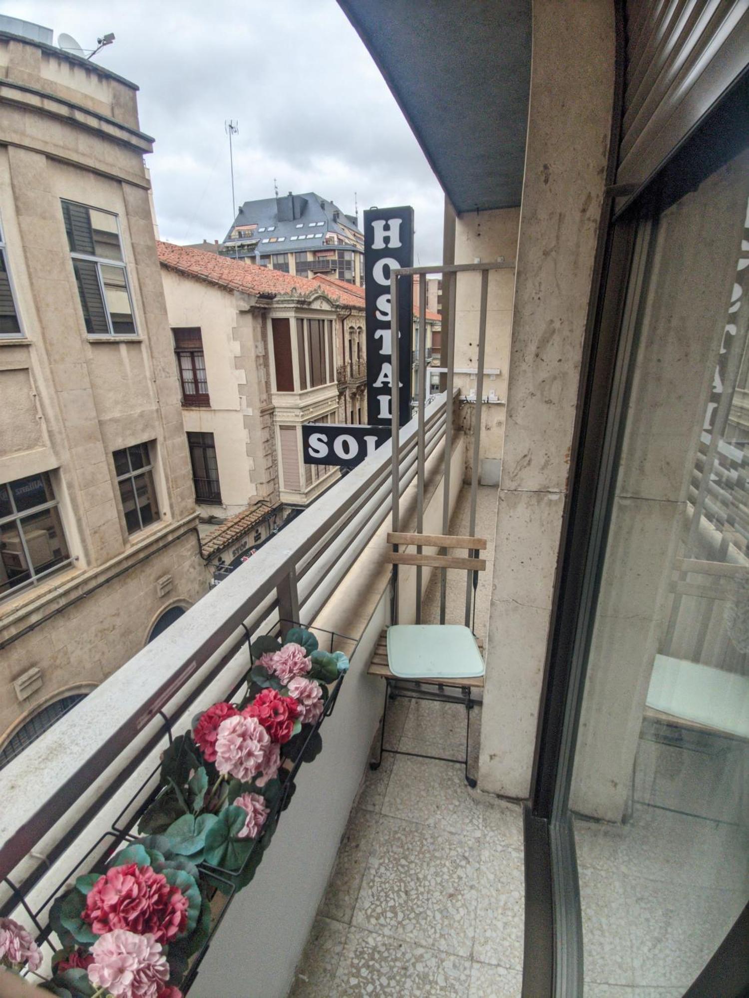 Hostal Sol Zamora Luaran gambar