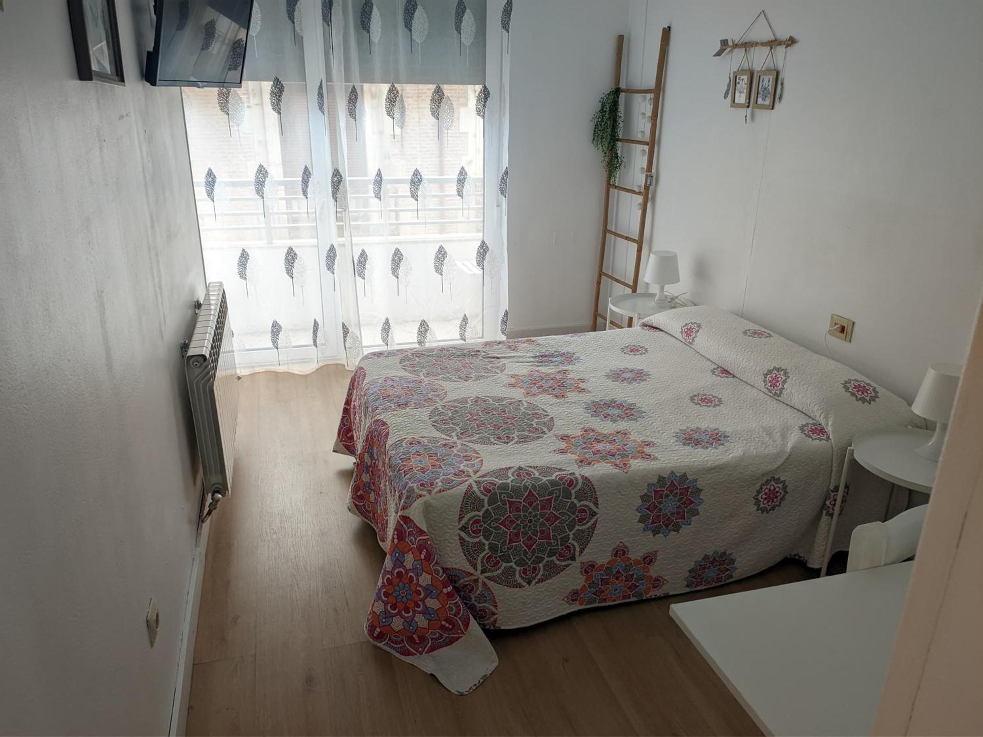 Hostal Sol Zamora Luaran gambar
